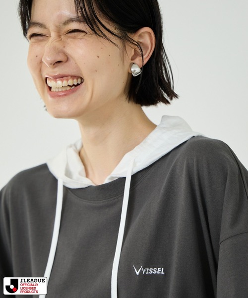Mac-House(マックハウス)の「ヴィッセル神戸 デザインTシャツ/Jリーグ VISSEL KOBE(Tシャツ/カットソー・メンズ・チャコールグレー/ホワイト・M/L)」の4枚目の写真