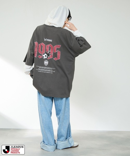 Mac-House(マックハウス)の「ヴィッセル神戸 デザインTシャツ/Jリーグ VISSEL KOBE(Tシャツ/カットソー・メンズ・チャコールグレー/ホワイト・M/L)」の6枚目の写真