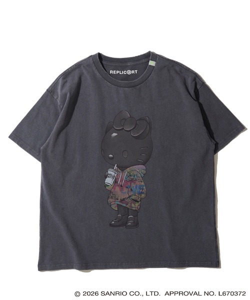 ADPOSION(アドポーション)の「【HELLO KITTY / ハローキティ】ハローキティ ブラックTシャツ(Tシャツ/カットソー・レディース・グレー系1/ホワイト系1/ホワイト系2/グレー系2・MEDIUM/LARGE/X-LARGE)」の17枚目の写真