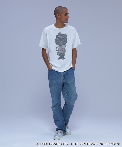 ADPOSION(アドポーション)の「【HELLO KITTY / ハローキティ】ハローキティ ブラックTシャツ(Tシャツ/カットソー・レディース・グレー系1/ホワイト系1/ホワイト系2/グレー系2・MEDIUM/LARGE/X-LARGE)」の10枚目の写真