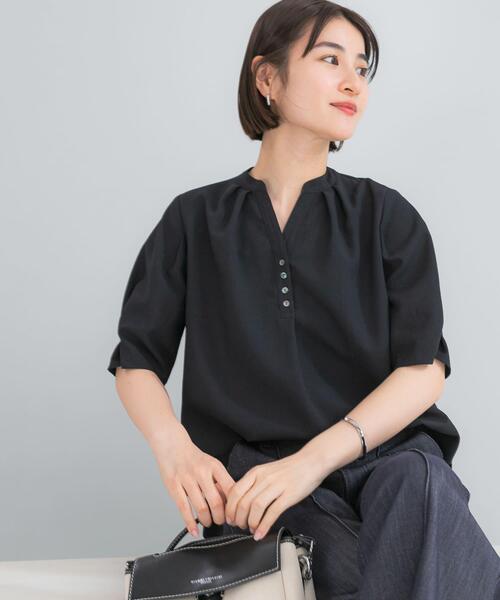 URBAN RESEARCH ROSSO WOMEN（アーバンリサーチ　ロッソ）の「『UR TECH DRYLUXE』 デザインスリーブブラウス（シャツ/ブラウス・レディース・ブルー系その他/モカ/ネイビー・FREE）」の18枚目の写真
