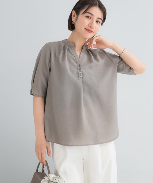 URBAN RESEARCH ROSSO WOMEN（アーバンリサーチ　ロッソ）の「『UR TECH DRYLUXE』 デザインスリーブブラウス（シャツ/ブラウス・レディース・ブルー系その他/モカ/ネイビー・FREE）」の9枚目の写真