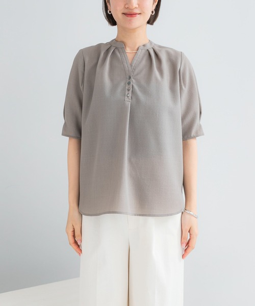 URBAN RESEARCH ROSSO WOMEN（アーバンリサーチ　ロッソ）の「『UR TECH DRYLUXE』 デザインスリーブブラウス（シャツ/ブラウス・レディース・ブルー系その他/モカ/ネイビー・FREE）」の14枚目の写真