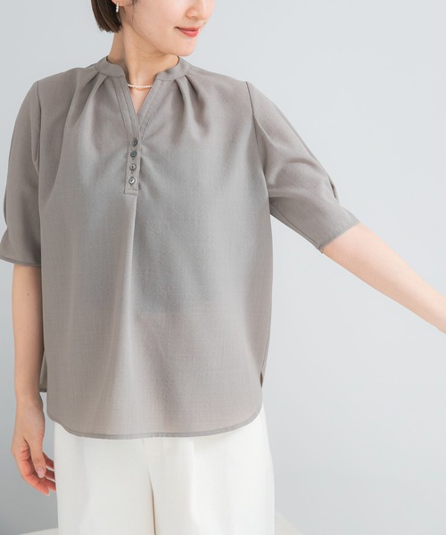 URBAN RESEARCH ROSSO WOMEN（アーバンリサーチ　ロッソ）の「『UR TECH DRYLUXE』 デザインスリーブブラウス（シャツ/ブラウス・レディース・ブルー系その他/モカ/ネイビー・FREE）」の17枚目の写真