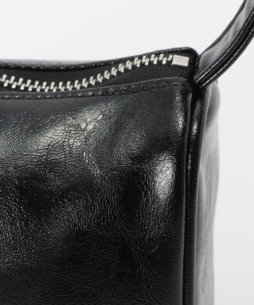 La TOTALITE（ラトータリテ）の「VENGDI / ベンディ Mone ショルダーバッグ（ショルダーバッグ・レディース・アイボリー/ブラック/ピンク・FREE）」の9枚目の写真