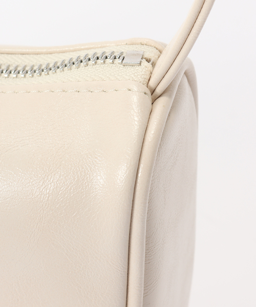 La TOTALITE（ラトータリテ）の「VENGDI / ベンディ Mone ショルダーバッグ（ショルダーバッグ・レディース・アイボリー/ブラック/ピンク・FREE）」の10枚目の写真