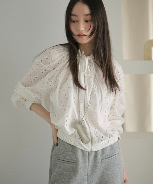 LAULEN(ローレン)の「cotton lace gather zip blouson /コットンレースギャザージップブルゾン(ブルゾン・レディース・ホワイト・FREE)」の1枚目の写真