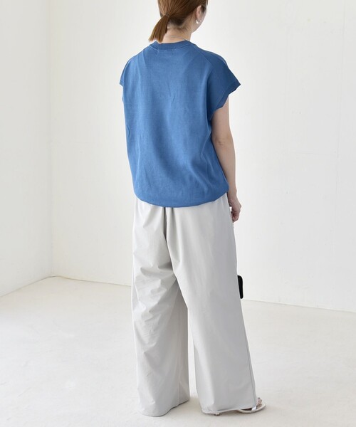 quaranciel(カランシエル)の「quaranciel:〈接触冷感/UVカット/撥水加工〉ラッシュガード ギャザー ワイド イージー パンツ(その他パンツ・レディース・カーキ/ライトグレー・ONE SIZE)」の4枚目の写真