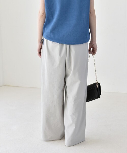quaranciel(カランシエル)の「quaranciel:〈接触冷感/UVカット/撥水加工〉ラッシュガード ギャザー ワイド イージー パンツ(その他パンツ・レディース・カーキ/ライトグレー・ONE SIZE)」の8枚目の写真