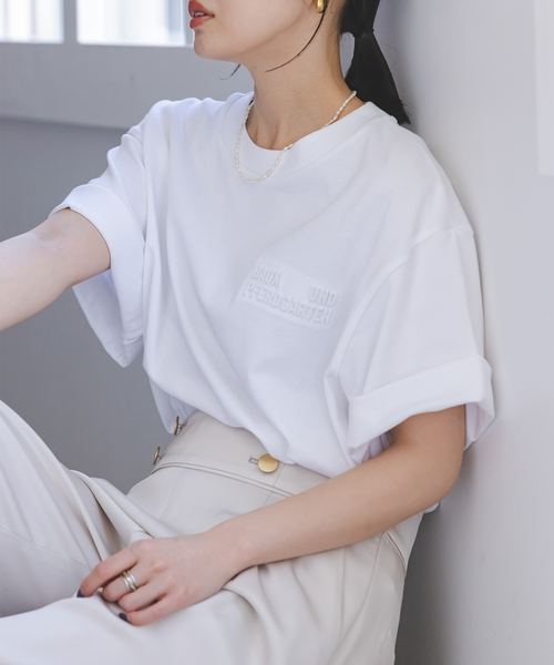 BAUM UND PFERDGARTEN(バウムウンドヘルガーデン)の「BAUM UND PFERDGARTEN/バウムウンドヘルガーデン エンボスロゴT(Tシャツ/カットソー・レディース・ブラック/ライトグレー/ホワイト・SMALL)」の19枚目の写真