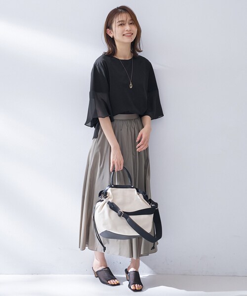 UNTITLED(アンタイトル)の「【洗える/華奢見え】袖シアープルオーバー(Tシャツ/カットソー・レディース・チャコールグレー/グリーン/オフホワイト/ブラック・02/00/50/48/44/04)」の18枚目の写真
