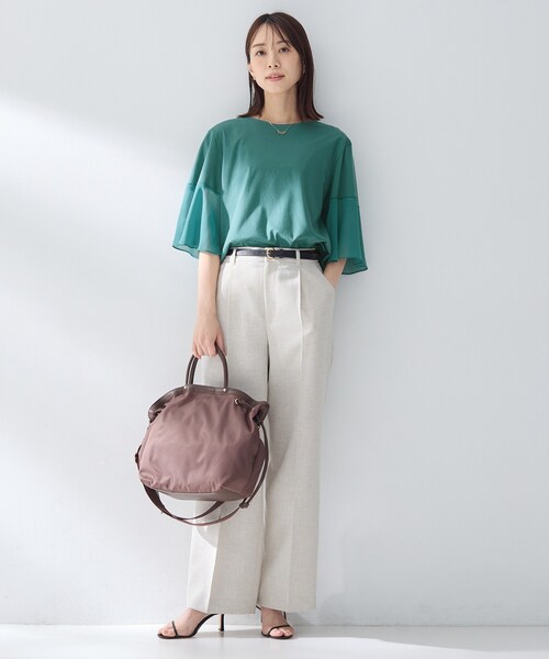 UNTITLED(アンタイトル)の「【洗える/華奢見え】袖シアープルオーバー(Tシャツ/カットソー・レディース・チャコールグレー/グリーン/オフホワイト/ブラック・02/00/50/48/44/04)」の15枚目の写真