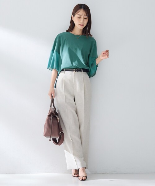 UNTITLED(アンタイトル)の「【洗える/華奢見え】袖シアープルオーバー(Tシャツ/カットソー・レディース・チャコールグレー/グリーン/オフホワイト/ブラック・02/00/50/48/44/04)」の14枚目の写真