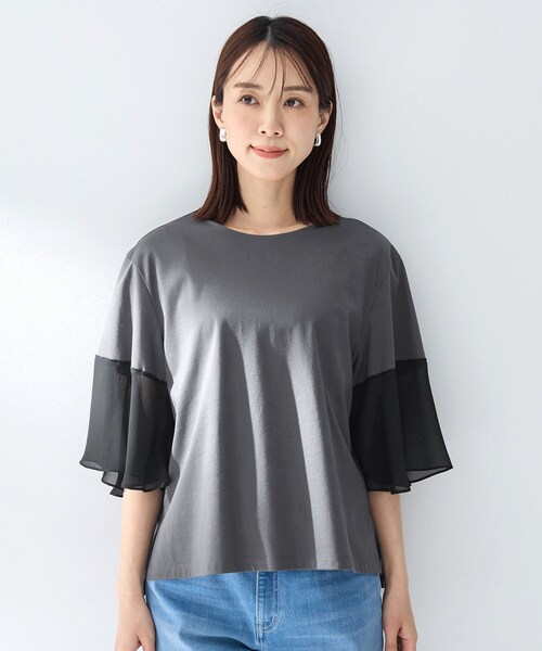 UNTITLED(アンタイトル)の「【洗える/華奢見え】袖シアープルオーバー(Tシャツ/カットソー・レディース・チャコールグレー/グリーン/オフホワイト/ブラック・02/00/50/48/44/04)」の12枚目の写真