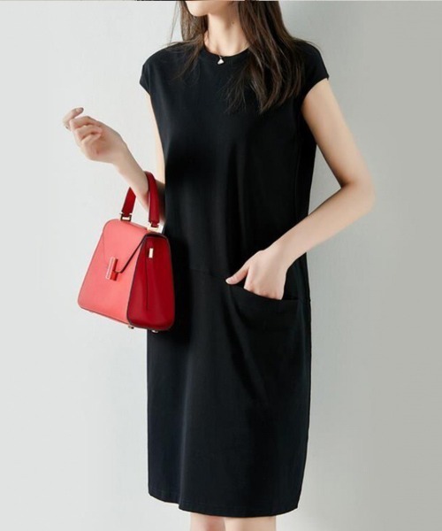 mielu（ミエル）の「フロントポケットストレートワンピース（ワンピース・レディース・ブラック/ブラウン・LARGE/MEDIUM）」の3枚目の写真