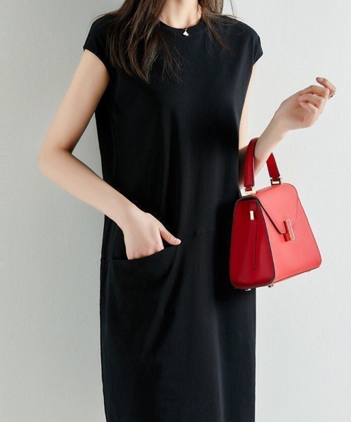 mielu（ミエル）の「フロントポケットストレートワンピース（ワンピース・レディース・ブラック/ブラウン・LARGE/MEDIUM）」の4枚目の写真