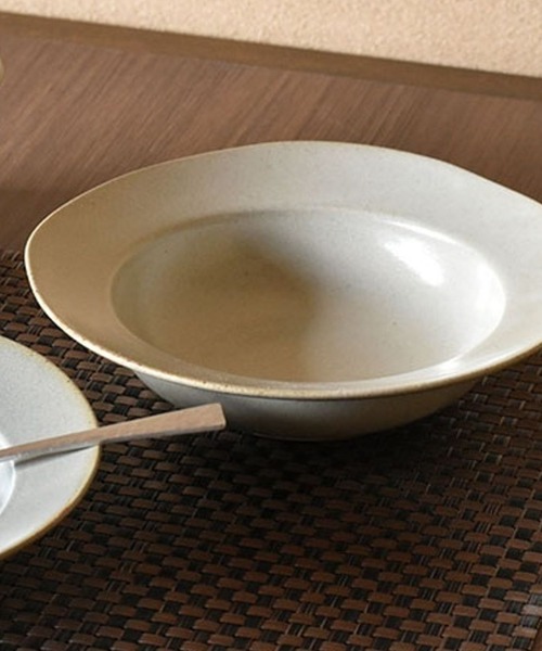 ワイドリム 深皿 20cm（食器）｜GEORGE'S（ジョージズ）のファッション