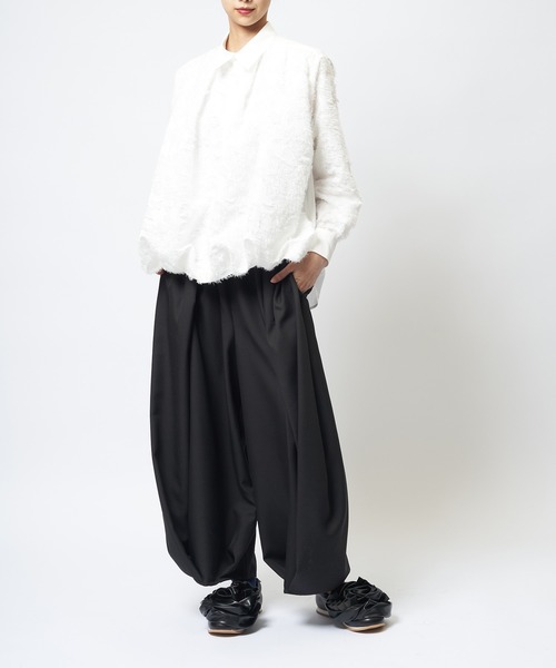 gomme(ゴム)の「フラワーリフトシャツ(シャツ/ブラウス・レディース・ブラック/アイボリー・MEDIUM)」の15枚目の写真