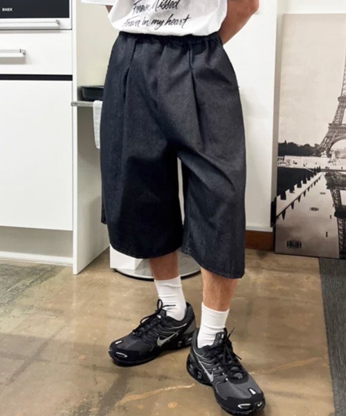 NOWLE(ノウル)の「【NOWLE】バギーシルエット ワイド クロップド イージー デニムパンツ(デニムパンツ・メンズ・ダークグレー・LARGE/X-LARGE/MEDIUM)」の4枚目の写真