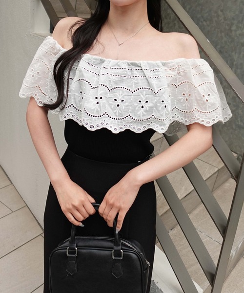 SOELA(ソエラ)の「【INGNI SOELA】コットンレースオフショルニットトップス/WEB限定(ニット/セーター・レディース・ブラック/アイボリー・FREE)」の8枚目の写真