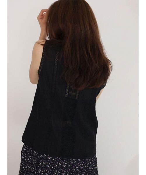 FIKA.（フィーカ）の「Lace pleated cotton blouse（シャツ/ブラウス・レディース・ブラック/オフホワイト・MEDIUM）」の15枚目の写真