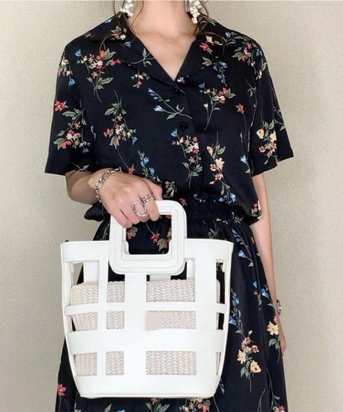 Flugge(フラッジー)の「フラワープリントロングワンピース(ワンピース・レディース・ブラック・FREE)」の3枚目の写真