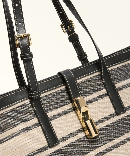 FURLA(フルラ)の「フルラ デビー (Furla Debby) トートバッグ L(トートバッグ・レディース・レッド/エメラルドブルー/インディゴブルー・ONE SIZE)」の9枚目の写真