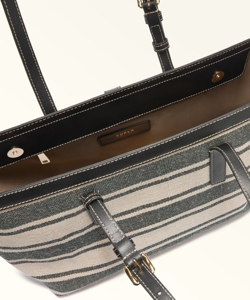 FURLA(フルラ)の「フルラ デビー (Furla Debby) トートバッグ L(トートバッグ・レディース・レッド/エメラルドブルー/インディゴブルー・ONE SIZE)」の11枚目の写真