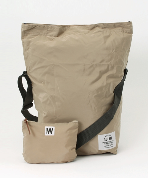 LBC（エルビーシー）の「レジスタントソレイユウィムショルダー デニム        （ショルダーバッグ・レディース・ブラック/ライトブルー/ダークネイビー/ベージュ・ONE SIZE）」の3枚目の写真