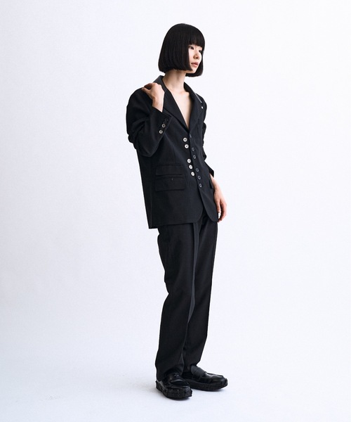 PHILTHEORY(フィルセオリー)の「mulch button overlay tailored Jacket / マルチボタンオーバーレイテーラードジャケット(テーラードジャケット・メンズ・ブラック・3/2/1)」の3枚目の写真