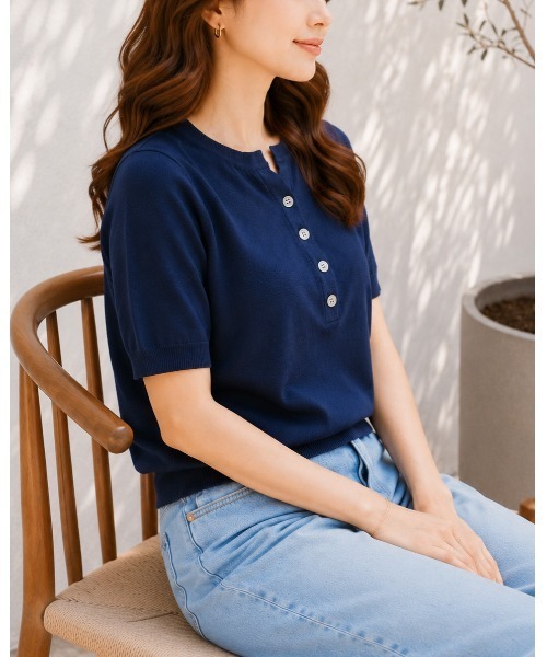 FAZVY(ファズビー)の「スキッパーネック半袖ニット(ニット/セーター・レディース・ネイビー/ブラウン・M)」の10枚目の写真