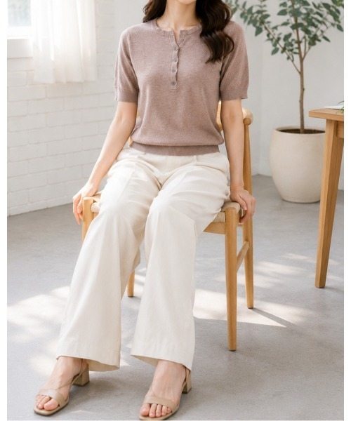 FAZVY(ファズビー)の「スキッパーネック半袖ニット(ニット/セーター・レディース・ネイビー/ブラウン・M)」の19枚目の写真