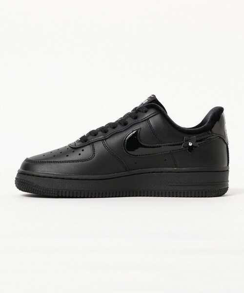 Ray BEAMS(レイビームス)の「NIKE / エア フォース 1 '07 “Florette”(その他シューズ・レディース・ホワイト/ブラック・24.5cm/24.0cm/23.0cm/23.5cm/25.0cm)」の9枚目の写真