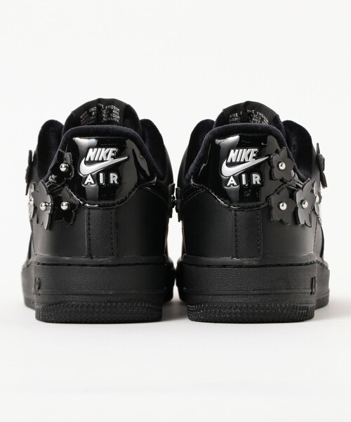 Ray BEAMS(レイビームス)の「NIKE / エア フォース 1 '07 “Florette”(その他シューズ・レディース・ホワイト/ブラック・24.5cm/24.0cm/23.0cm/23.5cm/25.0cm)」の12枚目の写真