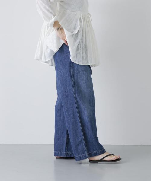 かぐれ(カグレ)の「エイジドデニムイージーパンツ(デニムパンツ・レディース・インディゴブルー・1/0)」の10枚目の写真
