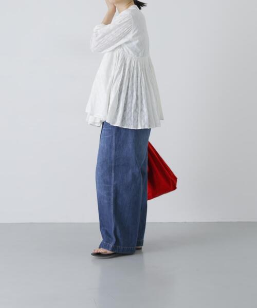 かぐれ(カグレ)の「エイジドデニムイージーパンツ(デニムパンツ・レディース・インディゴブルー・1/0)」の12枚目の写真
