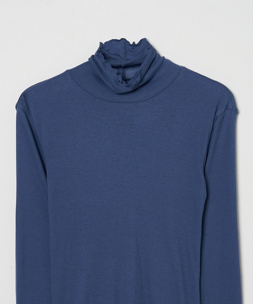 HELIOPOLE（エリオポール）の「【smooth skin series】 SHEER RIB JERSEY TURTLE / スムーススキン シアーリブタートル（Tシャツ/カットソー・レディース・オリーブ/ホワイト/ブラック/ロイヤルブルー・38）」の6枚目の写真