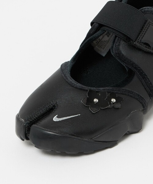 NIKE(ナイキ)の「【WEB限定】<NIKE>ナイキ エア リフト Florette(スニーカー・レディース・ブラック・24cm/23cm/25cm)」の5枚目の写真