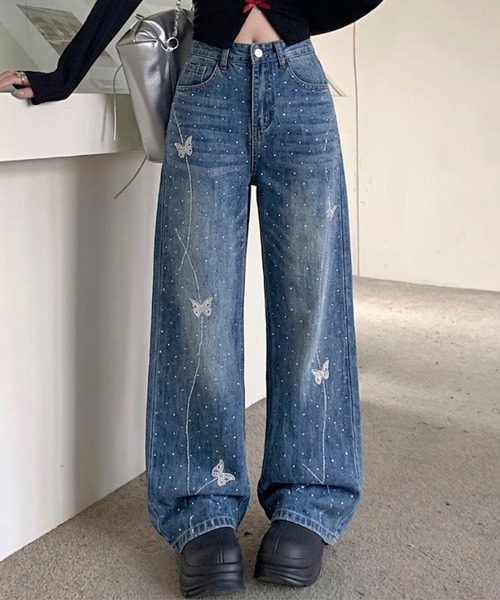 AVYL(アヴィル)の「バタフライ刺繍ルーズワイドデニムパンツ(デニムパンツ・レディース・ブルー・S/M/L)」の6枚目の写真
