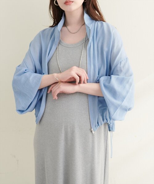 natural couture(ナチュラルクチュール)の「スタンドショートブルゾン(ブルゾン・レディース・ブルー/サックスブルー・FREE)」の4枚目の写真
