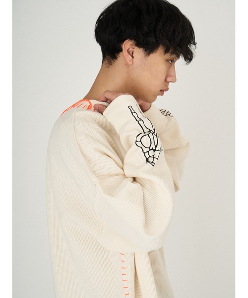 DISCOVERED(ディスカバード)の「WAFFLE BONE PRINT CUTSEWN(Tシャツ/カットソー・メンズ・ホワイト/ブラック・SMALL/LARGE)」の8枚目の写真