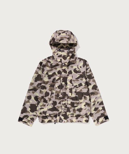 A BATHING APE(アベイシングエイプ)の「COLOR CAMO REFLECTIVE RIPSTOP SHORT SNOWBOARD JACKET(ミリタリージャケット・メンズ・ブラック/ブラウン・LARGE/SMALL/MEDIUM/X-LARGE/XX-LARGE)」の1枚目の写真