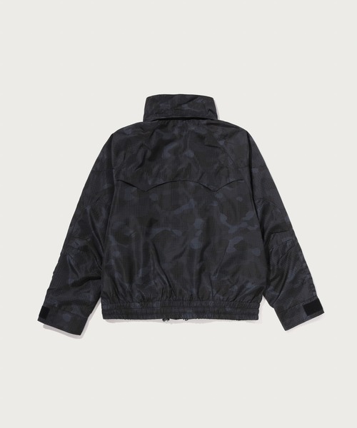 A BATHING APE(アベイシングエイプ)の「COLOR CAMO REFLECTIVE RIPSTOP SHORT SNOWBOARD JACKET(ミリタリージャケット・メンズ・ブラック/ブラウン・LARGE/SMALL/MEDIUM/X-LARGE/XX-LARGE)」の5枚目の写真