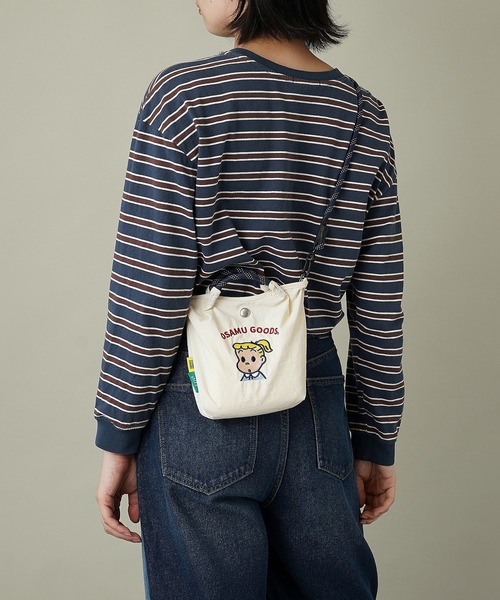 unify(ユニファイ)の「【unify × OSAMU GOODS(オサムグッズ)】軽撥水 ショルダーバッグ スマホ サコッシュ OTNS-03(ショルダーバッグ・レディース・グレー/ネイビー/ブルーグリーン/キャメル/ブルー/アイボリー・ONE SIZE)」の17枚目の写真