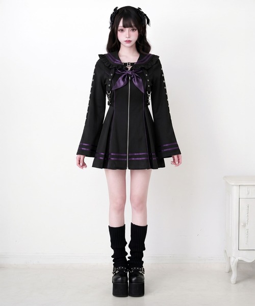 DearMyLove(ディアマイラブ)の「十字架ベルトセーラー襟刺しゅうジャージワンピース(ワンピース・レディース・ブラック×パープル/グレー/パープル・3L/MEDIUM/LARGE)」の4枚目の写真