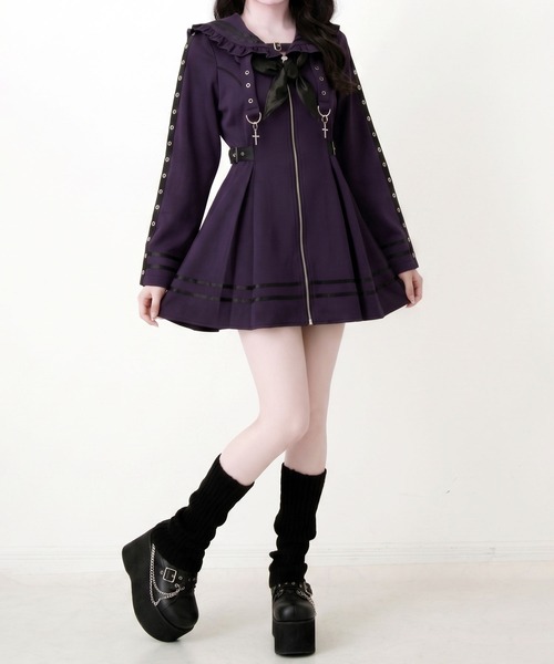 DearMyLove(ディアマイラブ)の「十字架ベルトセーラー襟刺しゅうジャージワンピース(ワンピース・レディース・ブラック×パープル/グレー/パープル・3L/MEDIUM/LARGE)」の8枚目の写真