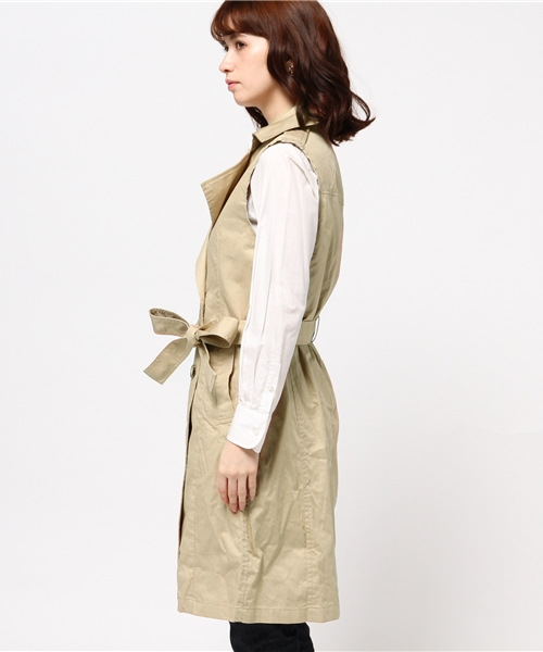 MOUSSY(マウジー)の「NO SLEEVE TRENCH COAT(その他アウター・レディース・ライトベージュ/ライトカーキ・FREE)」の4枚目の写真