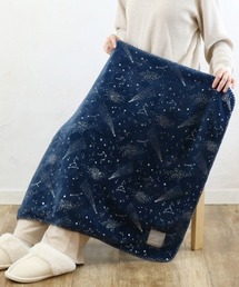 Per sist ence（パーシエンス）の「星座柄箔プリント3WAYひざ掛け ポンチョ ボレロ ブランケット 防寒 冷え対策（ブランケット）」