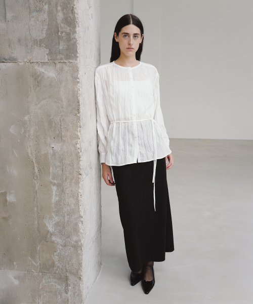 MOHAN(モハン)の「TIF クリンクルタイブラウス_2COLORS(シャツ/ブラウス・レディース・ホワイト/ブラック・SMALL/MEDIUM)」の5枚目の写真