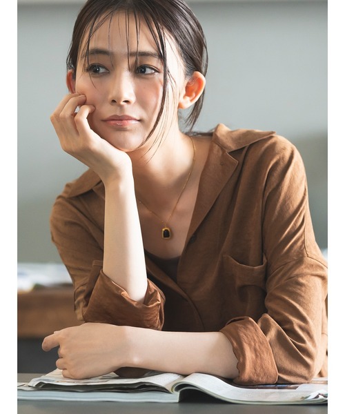 Te chichi(テチチ)の「【UVカット/マシンウォッシャブル】スエードライクシャツ(セットアップ可)(シャツ/ブラウス・レディース・チャコールグレー/ブラウン/オフホワイト・F)」の10枚目の写真